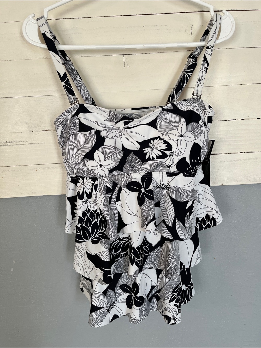 Black & White Floral Tiered Ruffle Swim Top